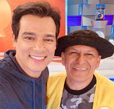 O apresentador celso portiolli comunicou em seu perfil no instagram que estão usando o seu nome para aplicar um golpe. Celso Portiolli Lamenta A Morte Do Humorista Rapadura Um Homem De Coracao Estrelando