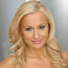 Bella Parsons's Instagram, Twitter & Facebook