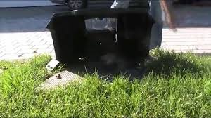 Die stabile garage ist aus kiefernholz gefertigt mit einer wasserdichten teerpappe auf dem dach. Rasenmaher Roboter Garage F Automower 320 U 330x Youtube