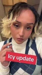 Julio Wyatt's Instagram, Twitter & Facebook