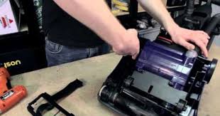 Bissell Powerforce Vacuum Cleaner How To Replace The Belt On A Bissell Powerforce Bagless Vacuum Cleaner Youtube Bagless Vacuum Cleaner Bissell Vacuum Cleaning