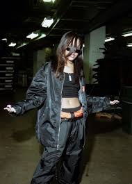 She has been credited for helping to redefine contemporary r&b, pop. Aaliyah Aaliyah Outfits Aaliyah Style Aaliyah