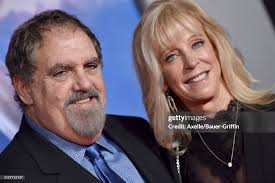 Jon Landau and Barbara Downey attend the premiere of 20th Century... News  Photo