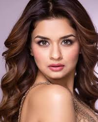 Avneet Kaur 🔥 🔥 #beautiful #avneetkaur