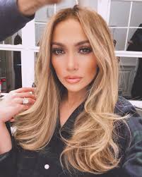 •highlighted, bleached, golden toned as well as silver toned hair •customers that want to keep their blonde bright & prevents color. 70 3 Xil Moy Aresei 772 Sxolia Chris Appleton Chrisappleton1 Sto Instagram Jell O In 2020 Jennifer Lopez Hair Jennifer Lopez Hair Color Jlo Hair