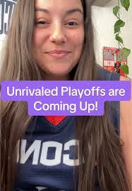 Tabitha Hooker's Instagram, Twitter & Facebook