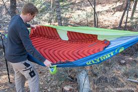 Sleeping in a hammock has proven to be healthy in many ways, reducing the stress from your you also get a carrying bag, and as this hammock packs to a minimal size, it's ideal for backpacking. Review Klymit Hammock Air Pad And 35 Sleeping Bag Recoil Offgrid