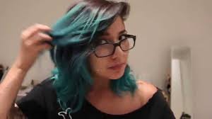Bored of the dye color that you did two weeks back? Atomic Turquoise Hair Manic Panic Youtube
