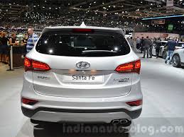The hyundai santa fe and the santa fe sport are relatively unchanged for 2016, though the base gls trim has been renamed se. 2016 Hyundai Santa Fe Facelift Showcased At Geneva Motor Show 2016 Hyundai Santa Fe Facelift The Economic Times