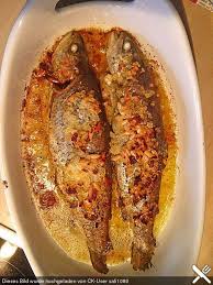 Lachsforelle In Zwiebel Knoblauchbutter Von Sali1080 Chefkoch Rezept Fisch Zubereiten Rezepte Forelle Rezept