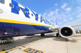 Ciao viaggiatore, oggi voglio parlarti del cambio volo ryanair e darti tutte quelle informazioni utili per effettuare la modifica. Voli Cancellati Ryanair Rimborso Modifiche E Compensazioni Pecuniarie Turista Di Mestiere