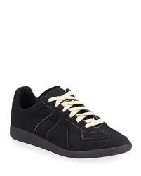 Currently helmed by british designer john galliano, the label plays with themes of deconstructionism and reinterpretation. Maison Margiela Sneakers Men S Replica Hotel Terry Low Top Sneakers Top Sneakers Margiela Replica Maison Margiela