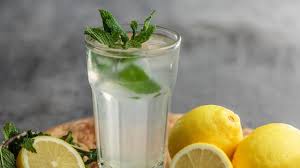 Sedikit madu lebah (ikut suka, nak letak pun boleh tak letak pun tak pe. 7 Khasiat Minum Air Lemon Pagi Hari Perhatikan Risikonya Citizen6 Liputan6 Com