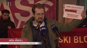 Premier je Jenulla označil za skrajneža ...