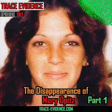 Jess C 🎧🍷 (@jessowine)