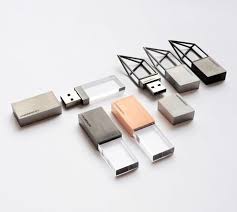Royal College Of Art Graduates Hanhsi Chen And Yookyung Shin Are Launching Logical Art A New Brand Producing Products That Merge Jewe Usb Design Usb Stick Usb
