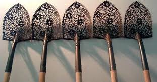 Dentelles De Metal Par Cal Lane Blog Esprit Design Dentelle Metallique Art Sur Metal Arbre Metallique