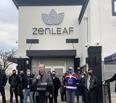 Mayor Chirico, Verano Commemorate Opening of Zen Leaf