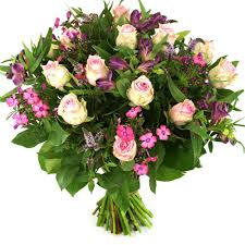 Roze Rozen En Roze Bloemen Bestel Bij Boeketcadeau Nl Boeket Bloemen Roze Bloemen Bloemen