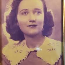 Can someone help remove a big collar from a jersey?