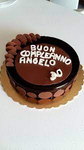 Per Il Trentesimo Compleanno Di Angelo Festeggiato Una Vita Fa Cioe Lo Scorso Ottobre Lo So Sono In Ritardissssim Torte Torta Di Natale Torte Di Compleanno