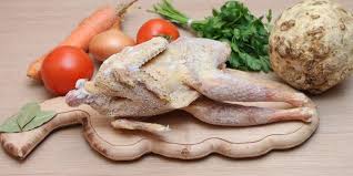 Bagian dada ayam lebih sedikit mengandung lemak namun kaya akan kandungan protein. Alergi Ayam Gejala Penyebab Hingga Cara Mengatasi Halaman All Kompas Com