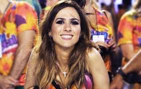 She began her acting studies with the age of. Tata Werneck Garante Que Vida De Casal Nas Redes Sociais E Uma Ficcao