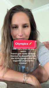 Poor poor guy……#olympics #polevault #anthonyammirati