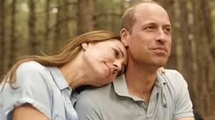 Kate Middleton reaparece com filhos e atualiza seu estado: "foco"