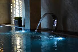 The heliothermal lake ursu is only 300 m from this hotel. Boutique Hotel Fabesca Sovata Hotelfabesca Twitter