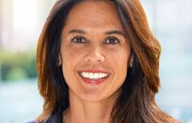 Julie Barnes's Instagram, Twitter & Facebook