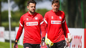 Wcześniej, łukasz fabiański, dwukrotnie był wybierany piłkarzem sezonu przez kibiców swansea city. Gnkyov29u2hum