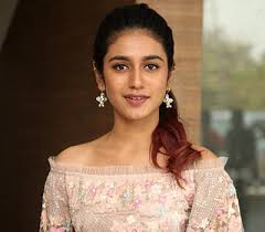 Priya prakash varrier ,tamil most popular actress priya prakash varrier amazing pics,actress kollywood priya prakash varrier amazing pics shooting spotphotos, Priya Prakash Varrier Movies News Photos Age Biography
