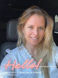 Elaina Hall's Instagram, Twitter & Facebook