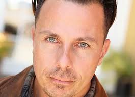 提诺·斯特劳克曼