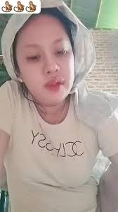 Beginilah jadinya ketika seekor monye diberi telur busuk. Refleksnya  spontan seolah tak tahan dengan aroma buauk yang keluar. Reaksi ini  ternyata sangat mirip dengan manusia ketika mencium bau vang sama.  #koruptor #monyet #