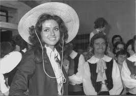 Trova foto stock in hd a tema gigliola cinquetti e milioni di altre immagini editoriali nella raccolta shutterstock. Gigliola Cinquetti Le Sue Foto Piu Belle People