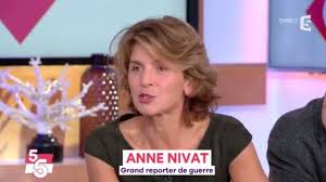 Anne nivat, née le 18 juin 1969 à poissy (yvelines)2, est une journaliste et femme de lettres française. La Journaliste Anne Nivat Accuse Salut Les Terriens De Montage Racoleur L Express