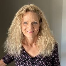 Tina Cartmell's Instagram, Twitter & Facebook