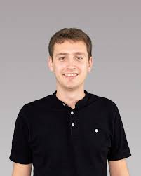 Dor de zilele senine si calde ale copilariei mele,de mesele in curte sub bota de vita,de acea masa veche de lemn care a trecut cu noi toata istoria familiei.de pepenele negru pus la rece in galeata cu apa,de magiunurile de toamna si de iarna cu ai ei nameti cat casa. Tu Cum Le Ai Spus Alor TÄƒi CÄƒ Fumezi Cristian Florea