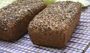 This Is A Typical South African Bread Recipe It S Healthy And Delicious Makes 1 Loaf Ingredients 1 Cup Bran 4 Cups Whol Seed Bread Food Healthy Bread Recipes