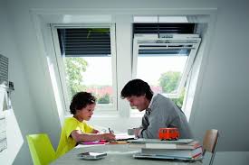 Sonnenschutz von außen oder innen. Velux Hitzeschutz Mit Drei Unterschiedlichen Rollos Was Sind Die Besten