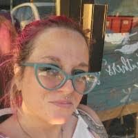 Amber Closson's Instagram, Twitter & Facebook