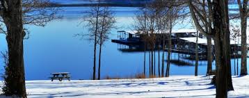 Visit Table Rock Lake Maybe Go Fishing Rcigoldcrownresort Silverleafresort Missourigetaway Golfgetaway Bran Table Rock Lake Ozark Mountains Hills Resort