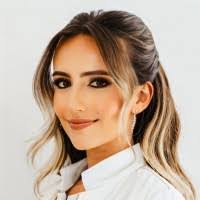 Amy Boateng's Instagram, Twitter & Facebook