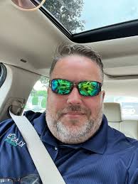 Off to Milwaukee area for a showing!