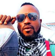 Papy Lema updated his profile picture.