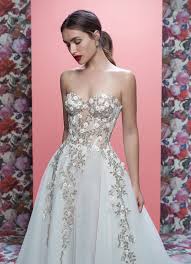 7 Bridal Fashion Trends That Should Be On Your Radar White Bridal Dresses Wedding Dresses Videos Gowns