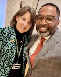 Hello Dolly! What a fabulous way to end a Friday filled with events and  performances of which I could only get to a few! Congrats to the cast and  crew of @slcmusicaltheatre