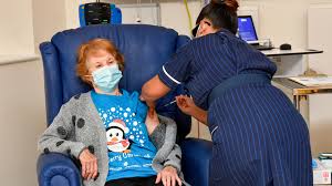 La niña había sufrido graves abusos. Margaret Keenan Una Mujer De 90 Anos La Primera Persona En Recibir La Vacuna De Pfizer Contra El Coronavirus Tras Los Ensayos Sociedad El Pais